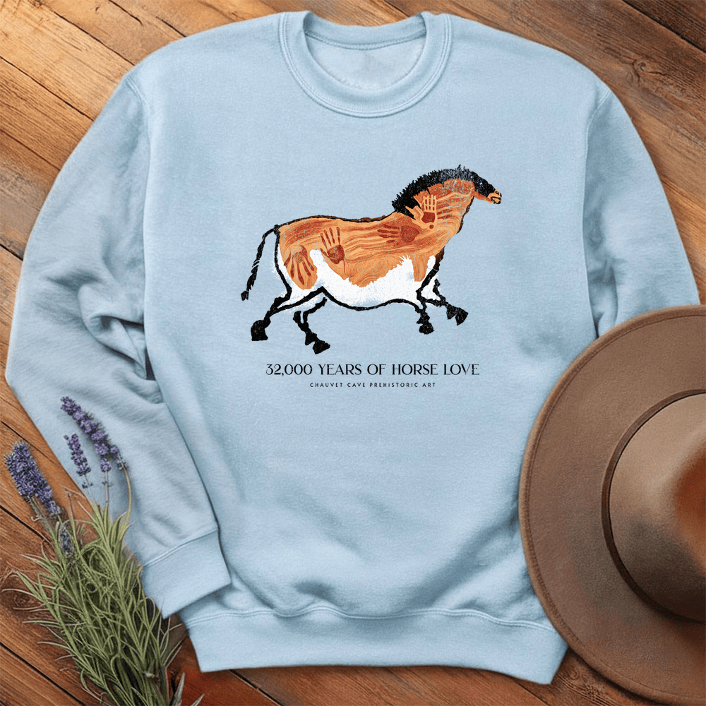 32,000 years of Horse Love - Sweatshirt - Light Blue
