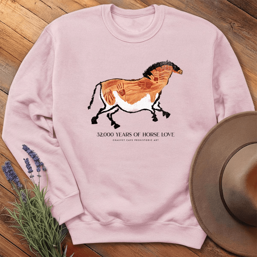 32,000 years of Horse Love - Sweatshirt - Light Pink