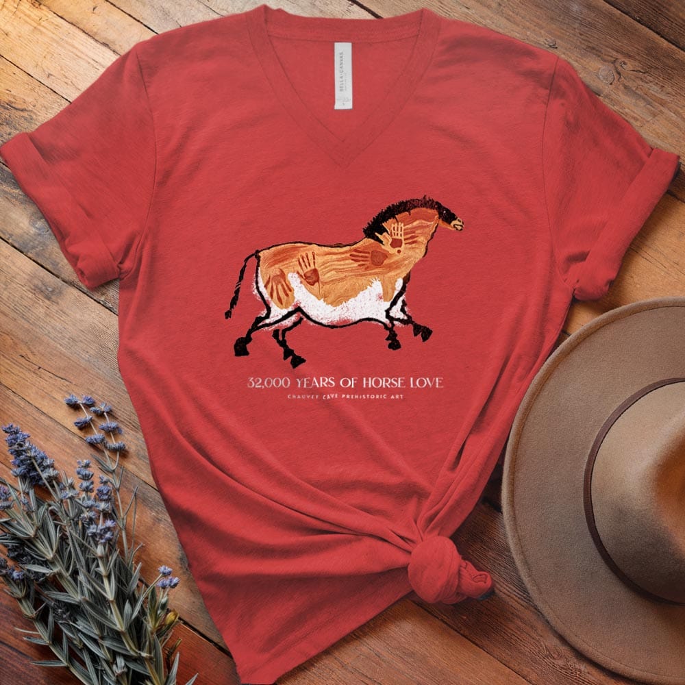 32,000 years of Horse Love - V-neck